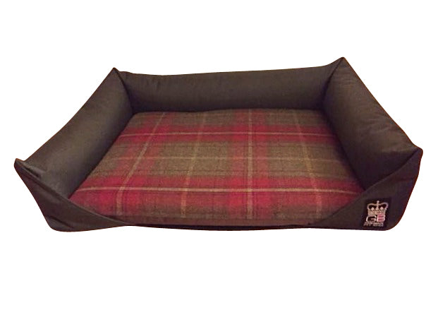 Partial Waterproof Setee Dog Bed with Fabric Pattern & Reversible Pad